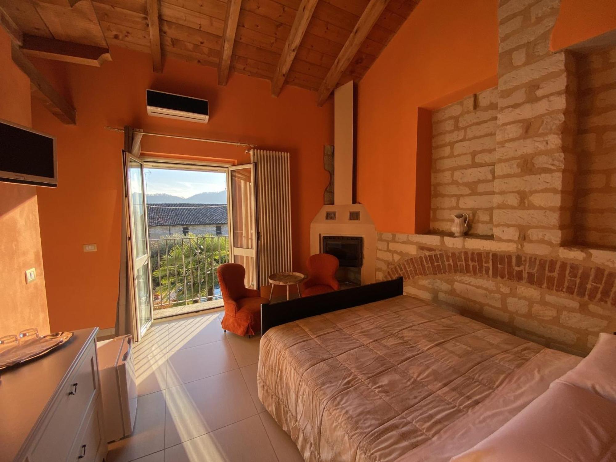Ca' San Sebastiano Wine & Spa Farm stay *